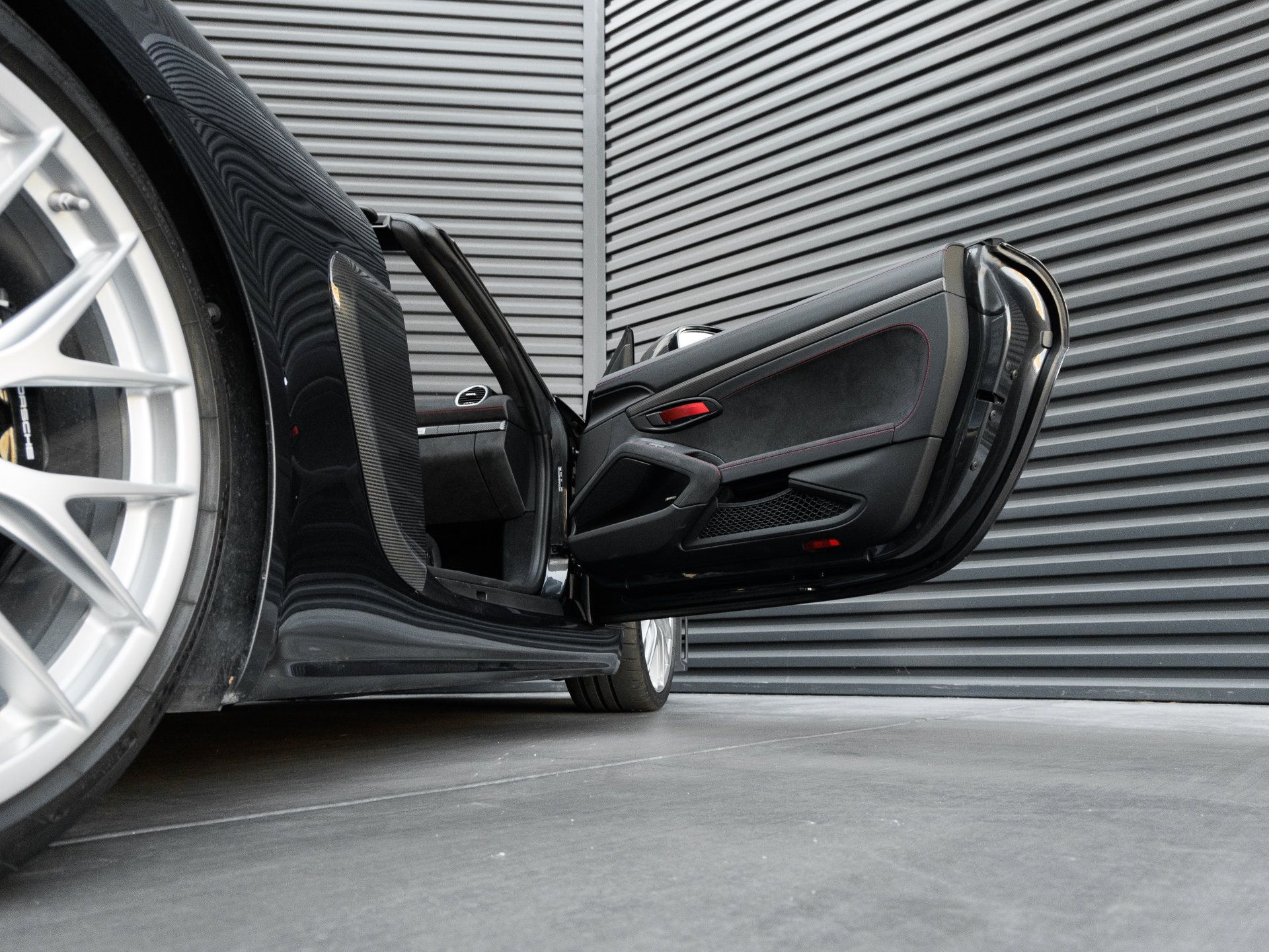 Certified 2024 Porsche 718 Boxster Spyder RS RWD image 35