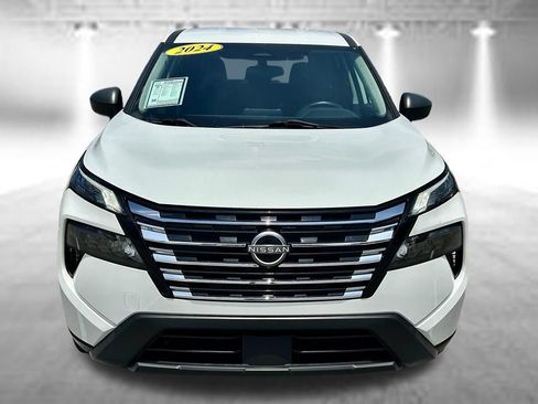 Certified 2024 Nissan Rogue S FWD image 2