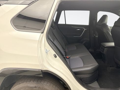 Used 2022 Toyota RAV4 XSE AWD/4WD image 21