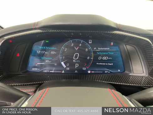Used 2022 Chevrolet Corvette Stingray Premium Cpe w/ Z51 Performance Package RWD image 37