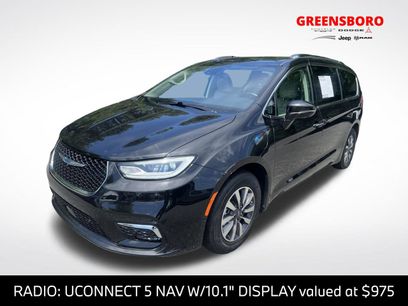 Used 2021 Chrysler Pacifica Touring-L