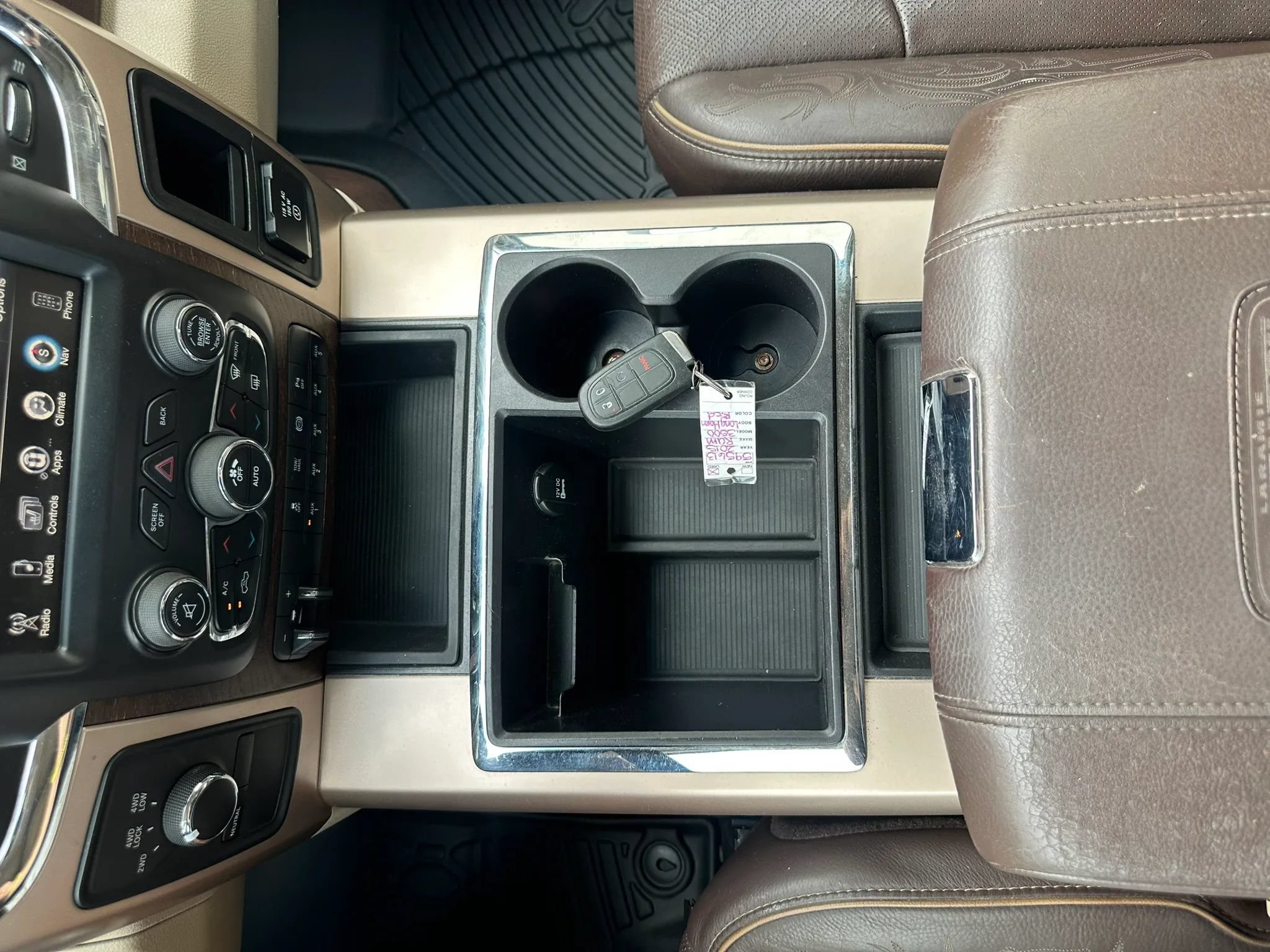 Used 2015 RAM 3500 Laramie Longhorn AWD/4WD image 43