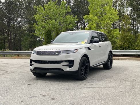 Used 2024 Land Rover Range Rover Sport SE image 6