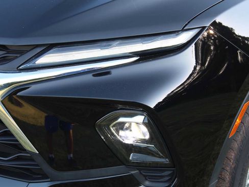 Used 2023 Chevrolet Blazer LT w/ Convenience Package FWD image 5