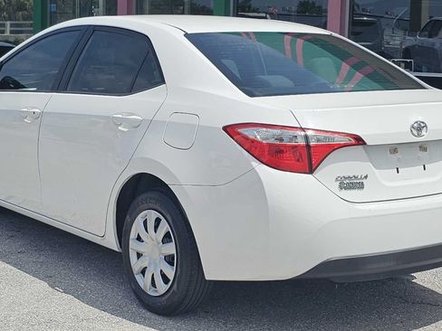 Used 2016 Toyota Corolla L FWD image 3