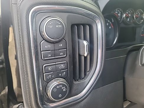 Used 2020 Chevrolet Silverado 1500 RST image 13