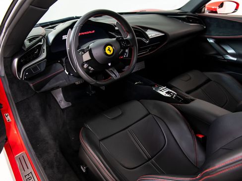 Certified 2021 Ferrari SF90 Stradale AWD/4WD image 4