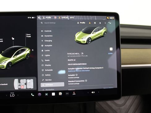 Used 2021 Tesla Model 3 Standard Range Plus image 17