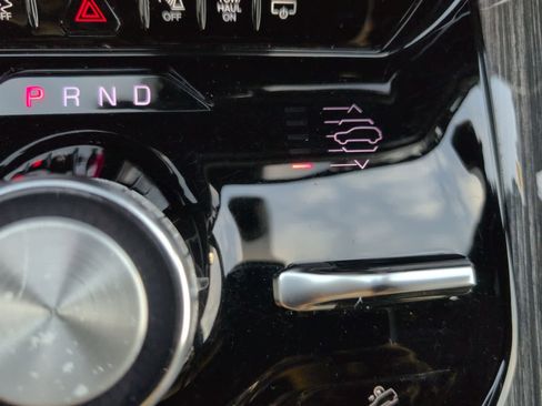 Used 2022 Jeep Wagoneer Series III w/ Premium Group I image 23