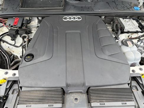 Used 2022 Audi Q7 2.0T Premium w/ Convenience Package AWD/4WD image 16