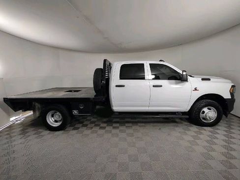 Used 2024 RAM 3500 Tradesman w/ Max Tow Package AWD/4WD image 9