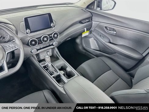 Certified 2025 Nissan Sentra SV FWD image 21