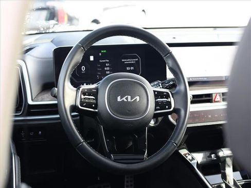 Used 2025 Kia Sorento SX AWD/4WD image 9