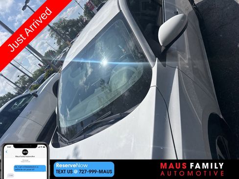Used 2022 Nissan Sentra SV FWD image 1