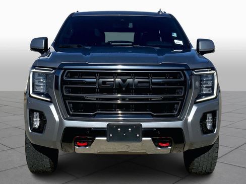 Used 2023 GMC Yukon XL AT4 w/ AT4 Premium Plus Package image 3