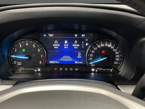 Used 2023 Ford Explorer XLT image 18