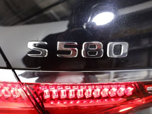 Used 2024 Mercedes-Benz S 580 4MATIC Sedan image 76