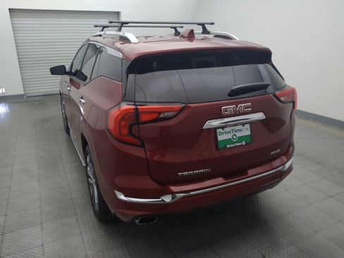 Used 2018 GMC Terrain Denali w/ LPO, 'HIT The Road' Package AWD/4WD image 6
