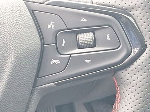 New 2026 Chevrolet Trax RS w/ Sunroof Package image 30