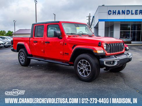 Used 2024 Jeep Gladiator Sport AWD/4WD image 1