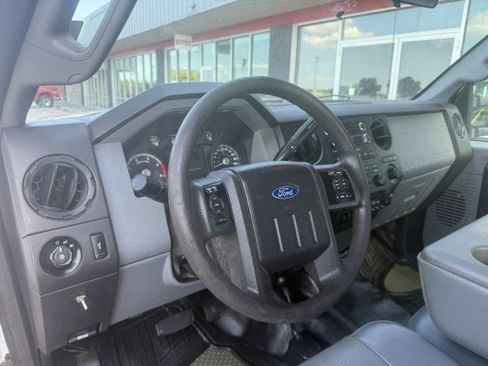 Used 2016 Ford F550 4x4 Crew Cab Super Duty image 26