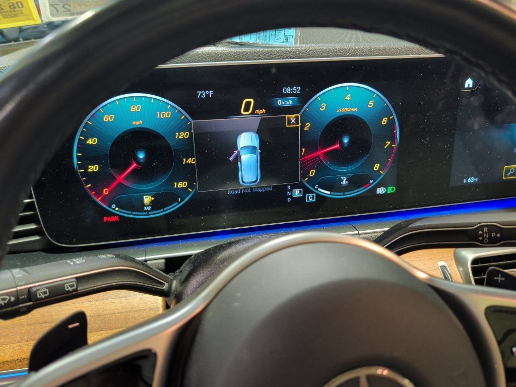 Used 2022 Mercedes-Benz GLE 350 4MATIC image 3