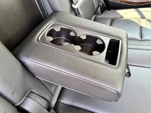 Used 2018 Chevrolet Tahoe LT AWD/4WD image 29