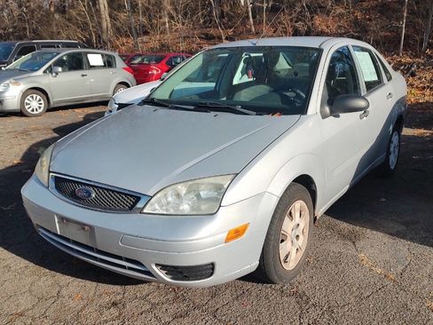 Used 2007 Ford Focus SES image 2