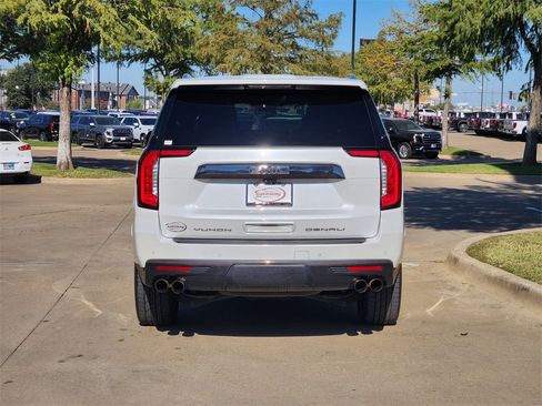 Used 2023 GMC Yukon Denali Ultimate image 6