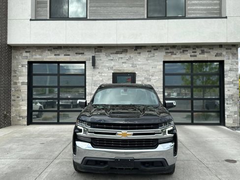 Used 2022 Chevrolet Silverado 1500 LT AWD/4WD image 8