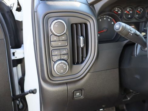 New 2026 GMC Sierra 2500 Pro w/ Convenience Package image 7