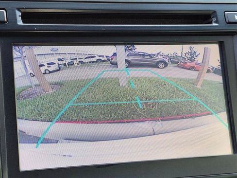 Used 2014 Toyota Camry SE FWD image 12