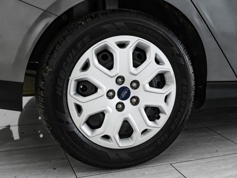 Used 2012 Ford Focus SE image 50