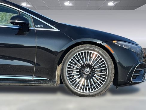 Certified 2023 Mercedes-Benz EQS 580 4MATIC Sedan image 36