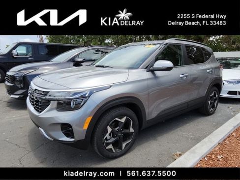 Used 2025 Kia Seltos EX w/ EX Sunroof Package FWD image 11