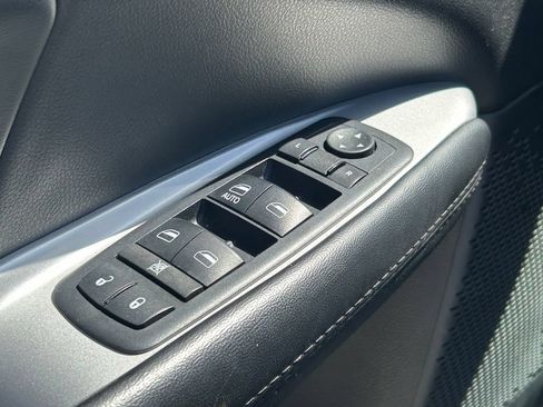 Used 2017 Dodge Journey SXT FWD image 24