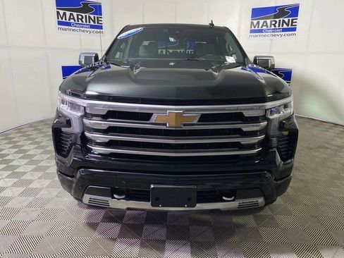 Certified 2024 Chevrolet Silverado 1500 High Country w/ Technology Package AWD/4WD image 12