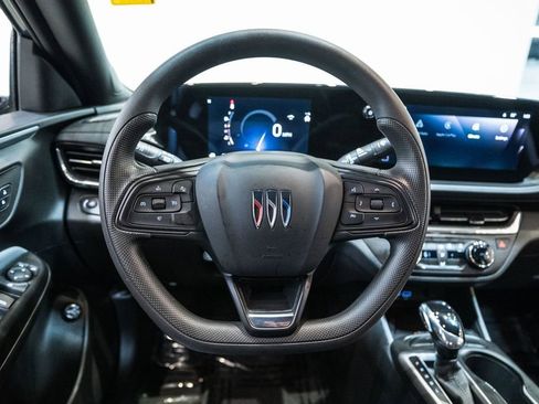 Used 2024 Buick Envista Preferred w/ Convenience II Package image 16