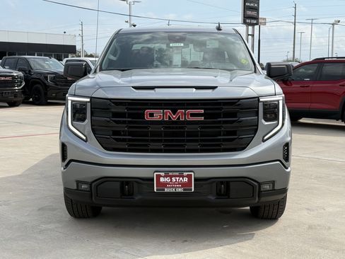 New 2026 GMC Sierra 1500 Elevation image 8