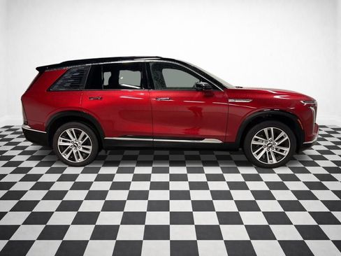 New 2026 Cadillac Vistiq Luxury image 2