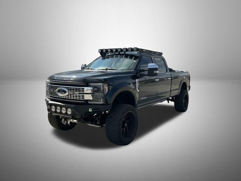 Used 2017 Ford F350 Platinum AWD/4WD image 3