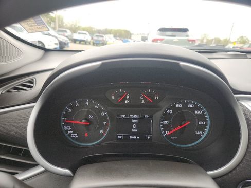 Used 2023 Chevrolet Malibu LT FWD image 18