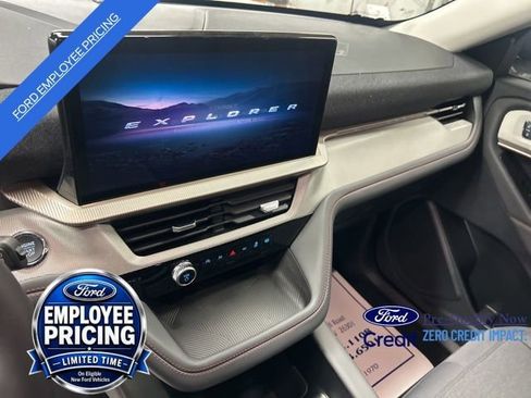 New 2026 Ford Explorer Active AWD/4WD image 16