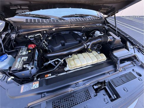 Used 2019 Ford Expedition Max Limited RWD image 34