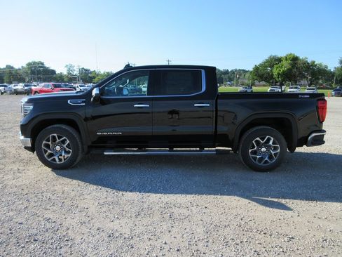 New 2026 GMC Sierra 1500 SLT w/ SLT Premium Plus Package AWD/4WD image 11