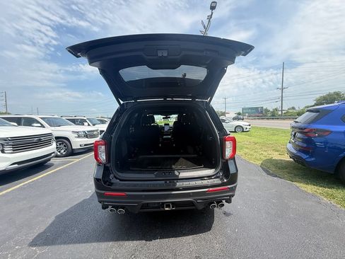 Used 2020 Ford Explorer ST w/ Premium Technology Package AWD/4WD image 5