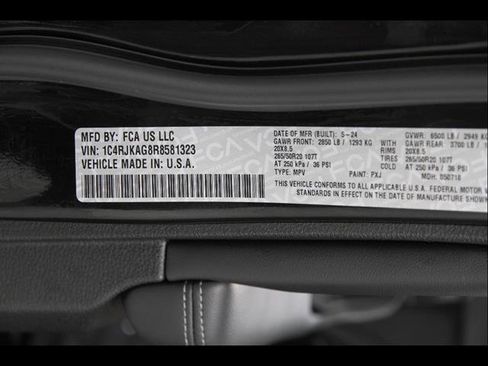 Used 2024 Jeep Grand Cherokee L Altitude AWD/4WD image 24