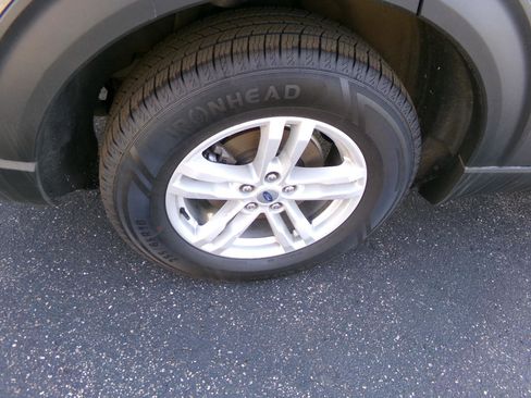Used 2023 Ford Explorer 4WD image 46