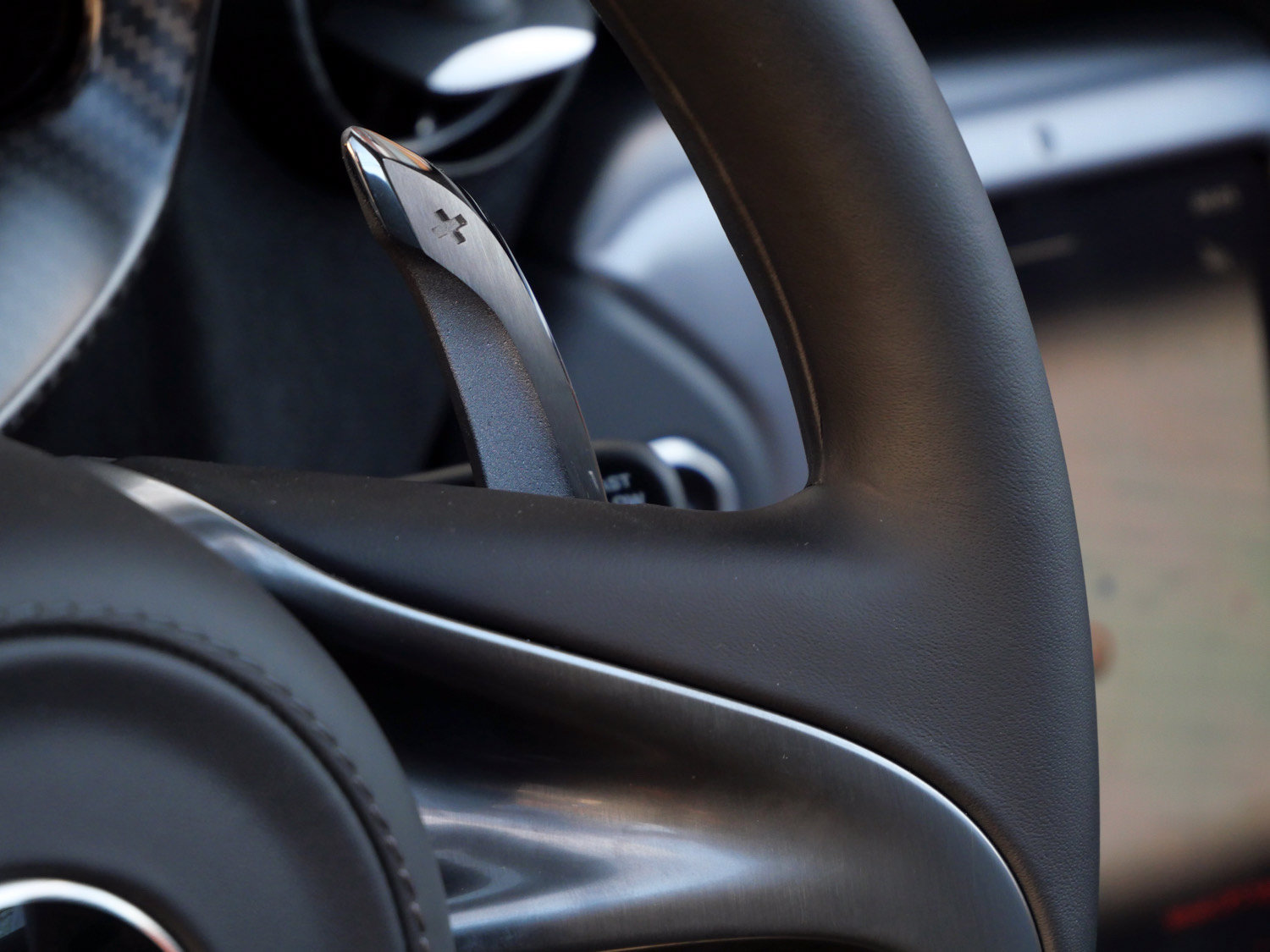 Used 2024 McLaren 750S Spider RWD image 11