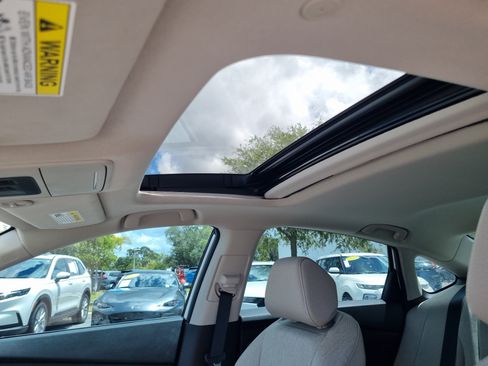 Used 2023 Honda Accord EX image 21